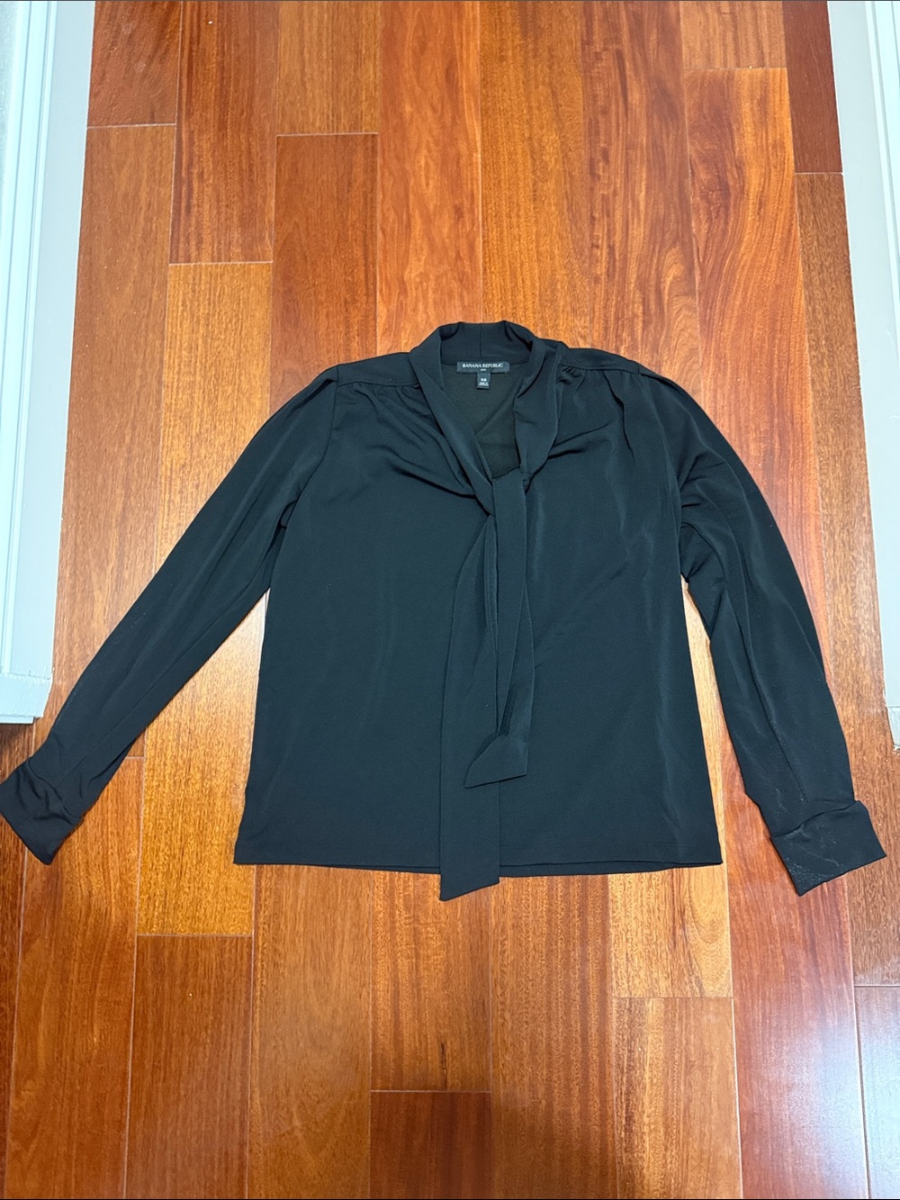 Banana Republic Black Long-Sleeve Tie-Neck Top